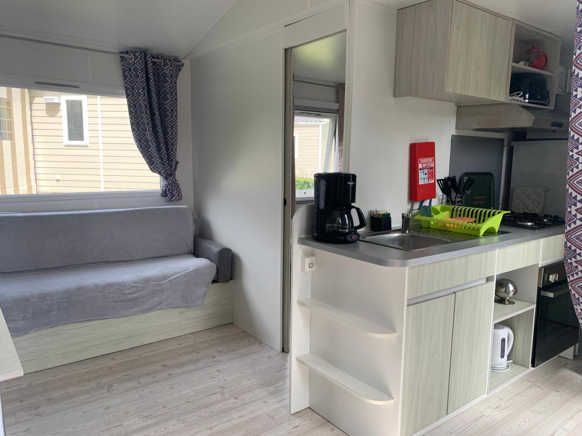 Mobil Home 10 M Et Mme Colas Litteau Εξωτερικό φωτογραφία